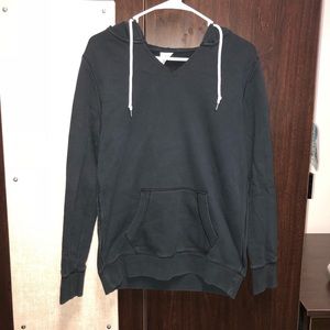 Underarmour sweatshirt